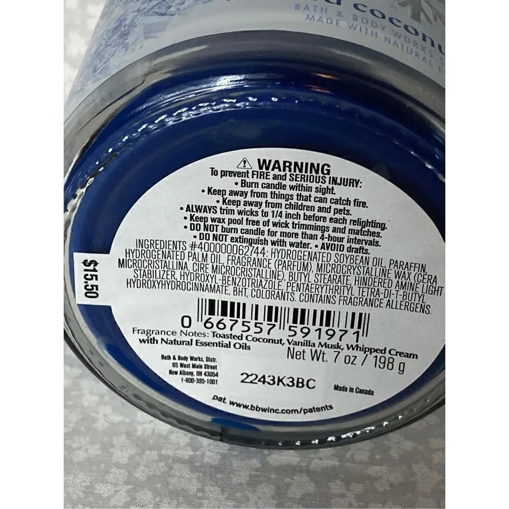 Bath and Body Works Single Wick Candles - FROSTED COCONUT SNOWBALL - Picture 3 of 5